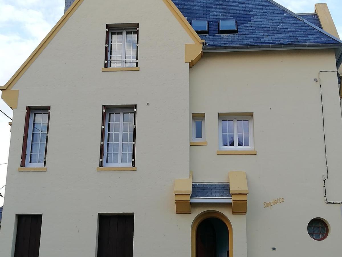 Au Gre Des Marees 2 Appartement Face A La Mer 2Eme Etage Ault Exteriör bild